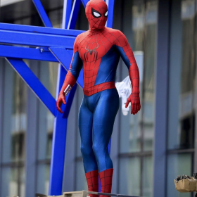 荷兰弟 自己很忙